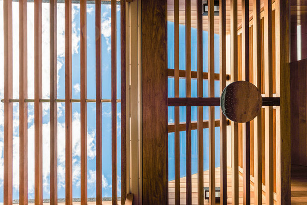 Contemporary Bathroom by Charissa Snijders Architect