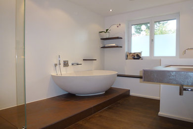 Modernes Badezimmer in München