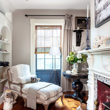Niagara on the Lake: sitting room / master bathroom - Toronto Home Magazine