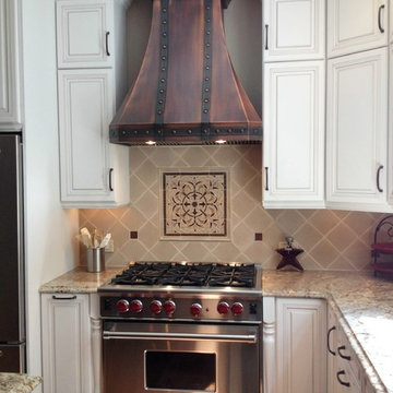 Traditional Old World Kitchen