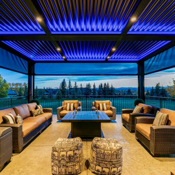 Upper Deck StruXure Pergola with Phantom Screens & Multi Colour Lights