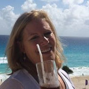 Tricia Simones foto