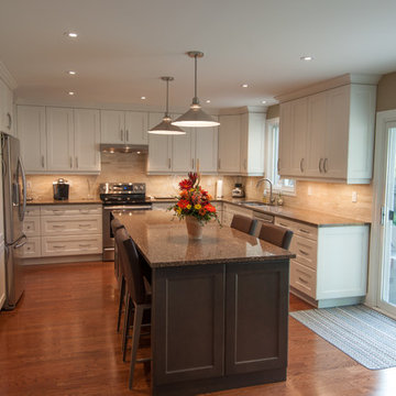 Millcroft Transitional Kitchen
