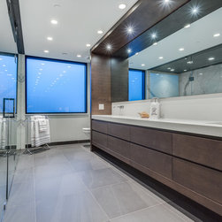 910 LEOVISTA - Products