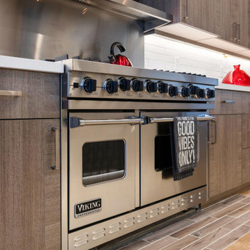 Spacious Modern Kitchen