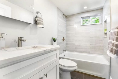 Example of a bathroom design in Boston