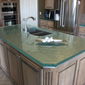 GLASS KITCHEN COUNTERTOPS