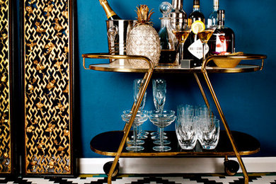 Trendy home bar photo in Surrey