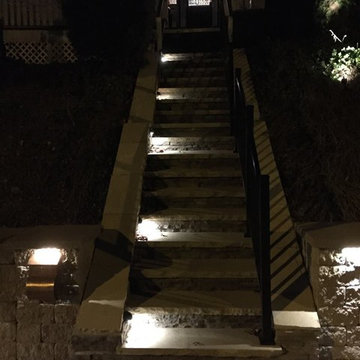 Weathered Versa Lok wall, Diablo Veneer, Sandstone Steps