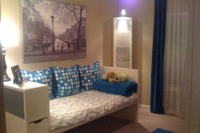 Trendy bedroom photo in Portland