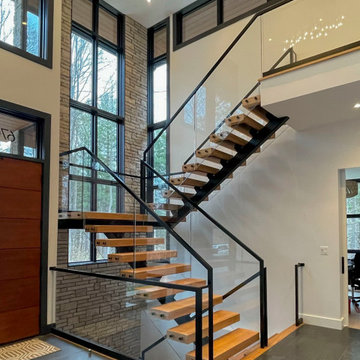 Project #98 | Modern Mono-beam Staircase with Glass Railing