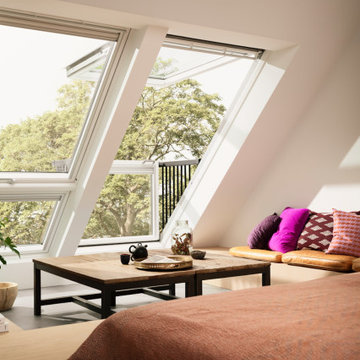 Inspiration : installer un balcon amovible pour un salon design dans les combles