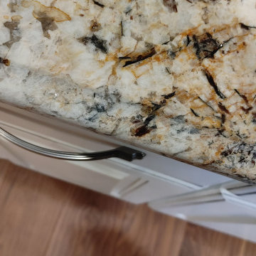 LeClaire IA-Kitchen Updates-Painted Cabinets-Caravelas Gold Granite-Viking