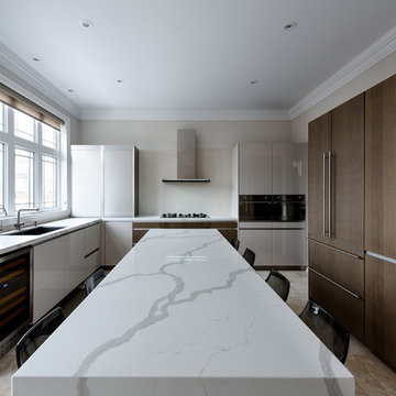 Modern Kitchen - Vaughn