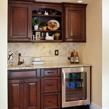 Pulls-Wet Bar