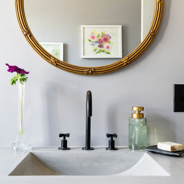 A touch of Glam