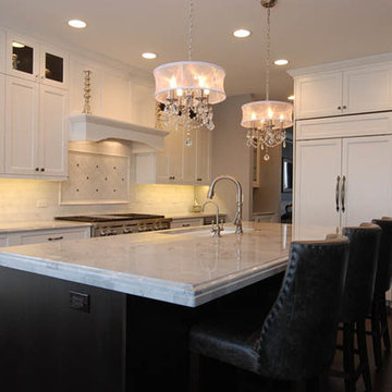 Transitional Glenview 2-Toned Kitchen