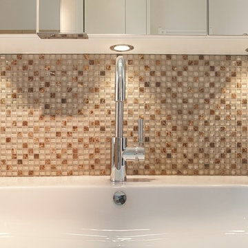 Waschtisch mit Einbau-Spiegelschrank