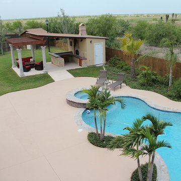 Pool Bar