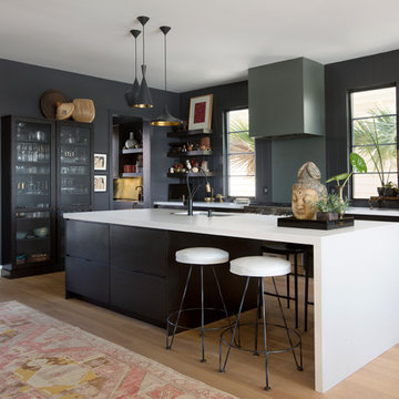 Modern Kitchen with Pendant Lighting