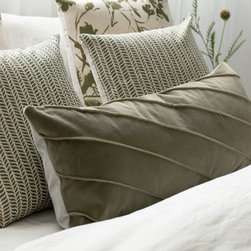 Briar Velvet Artichoke Cushion - Decorative Pillows