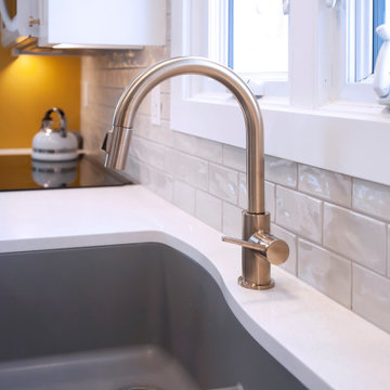 Sunny Kitchen Renovation