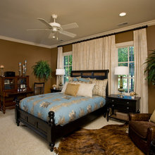 windows / lights behind bed