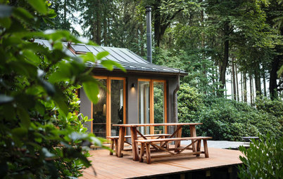 Avant/Après : Une petite cabane transformée en refuge forestier