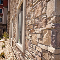Harristone - Summit Chief Joseph - Products
