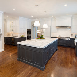 Devon, PA &ndash; Transitional &ndash; Two Tone Kitchen Cabinetry - Kitchen Cabinetry
