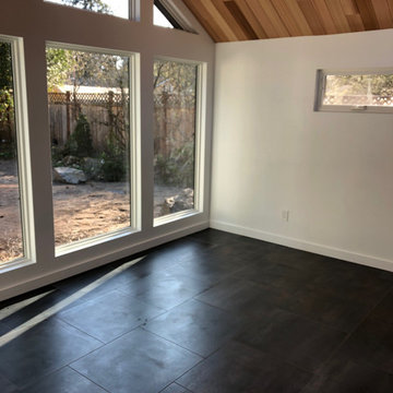12x16 Portland Series with Cedar Plank and Dark Bronze Metal Wainscot
