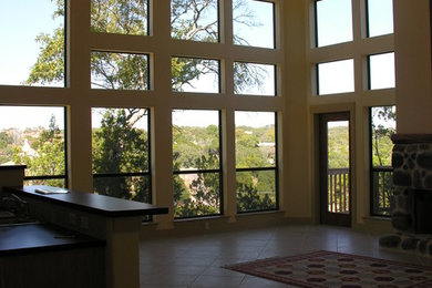 Example of an eclectic living room design in Austin