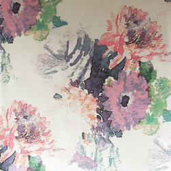 BEARDWOOD &ndash; PINK, PURPLE FLORAL ON CREAM PEARL Pattern Number: 2016-102-03 - Wallpaper