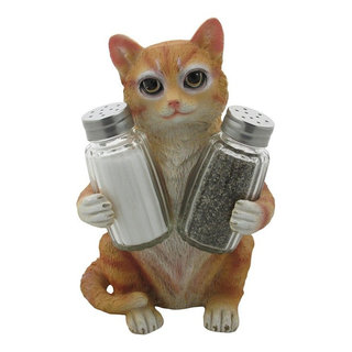 SALE Pink Cat Magnetic Salt and Pepper Shakers / Wood Cat Salt,   Canada
