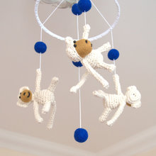 Baby crib mobiles