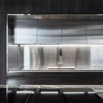 Triumph: eclectic style of stones & metals