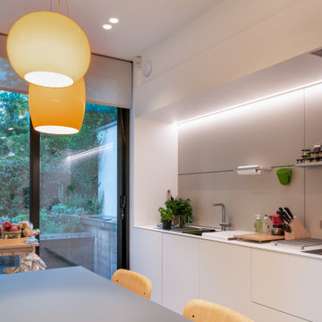 PRIVATE HOUSE