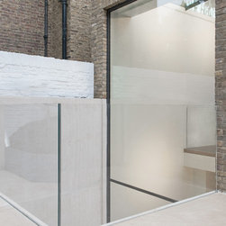 Cheyne Row - Windows