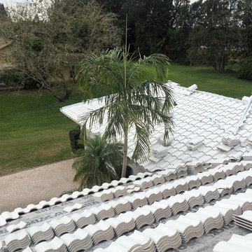 HIGH PROFILE BARREL ROOF TILES - EXTRA WHITE