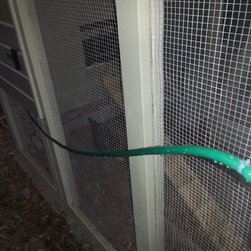 Automatic Gravity Fed Rainwater Harvesting Chicken Watering System - Products