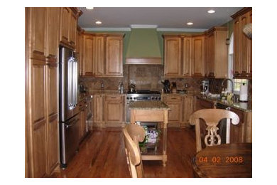 Elegant kitchen photo in Atlanta
