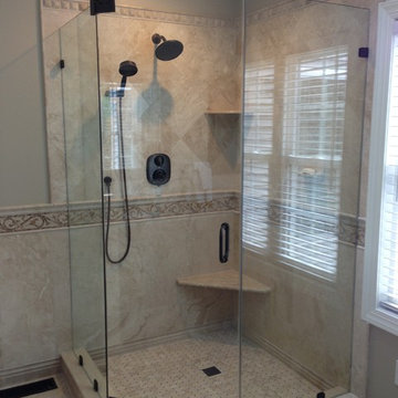 Frameless neo-angle shower