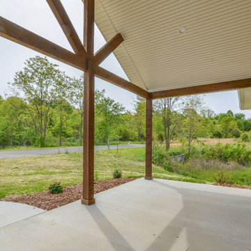1124 Lemongrass Drive