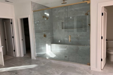 Bathroom - bathroom idea in Atlanta