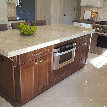 Traditional Kitchen & Bath in Roslyn, New York