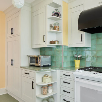 1921 Seattle Craftsman Remodel with Kitchen Bump-Out, Laundry Relocation, and Hi