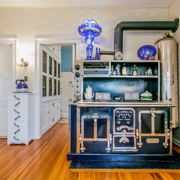 Dickinson Mansion | 21 North Main St | Essex, CT