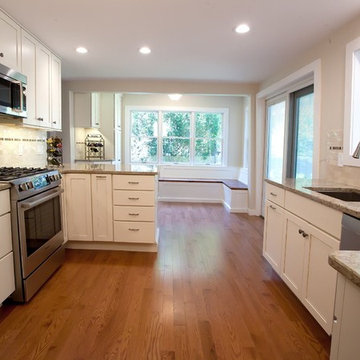 Cramped Kitchen Gets a Whole New Sense of Flow