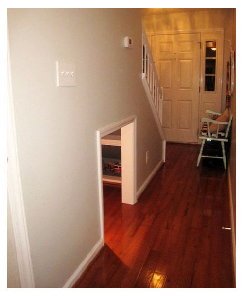 How to find a professional who can build an under stair nook?