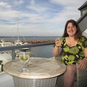 Joanne thomas's photo